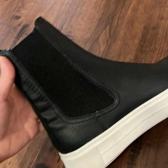 Zara contrast high top leather sneakers black minimalist - Picture 9 of 9